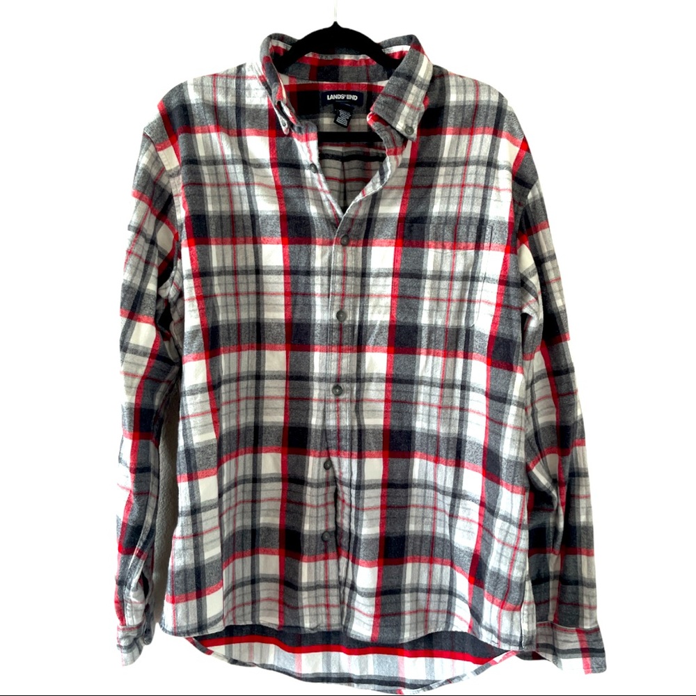 Lands End Red White and Black Traditional Fit size L Flannel long sleeve button